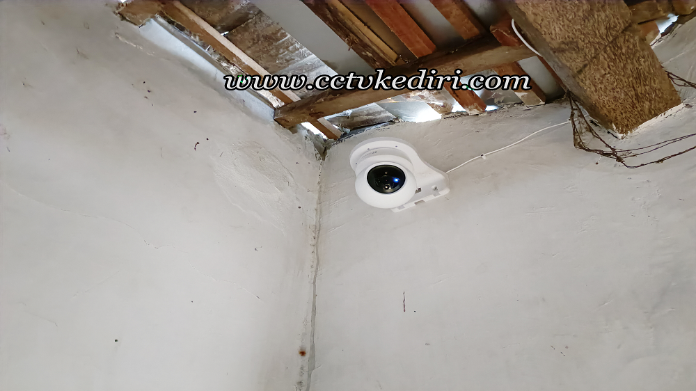 <p>Kamera CCTV sangat dibutuhkan karena kamera dapat bekerja dengan sendirinya dan kamera dapat menghasilkan rekaman yang akurat serta gambar yang jernih, maka dari itu jika anda menggunkan kamera pengawas ini untuk dijadikan sebagai media kemanan selama sehari semalam itu sangat membantu anda untuk mengamankan kondisi atau situasi yang telah terjadi.</p>